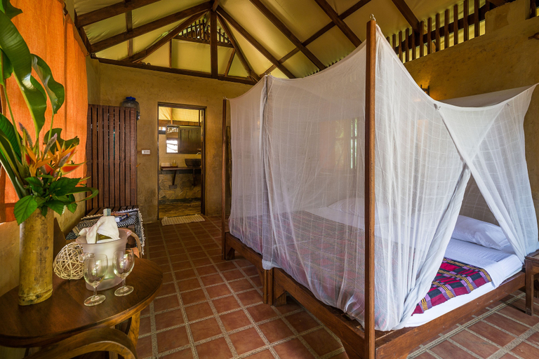 Bedroom 3, Our Jungle Camp - Eco Resort, Phanom