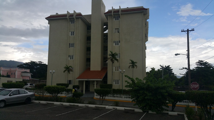 Exterior & Views 2, Oaklands Guest Oasis
