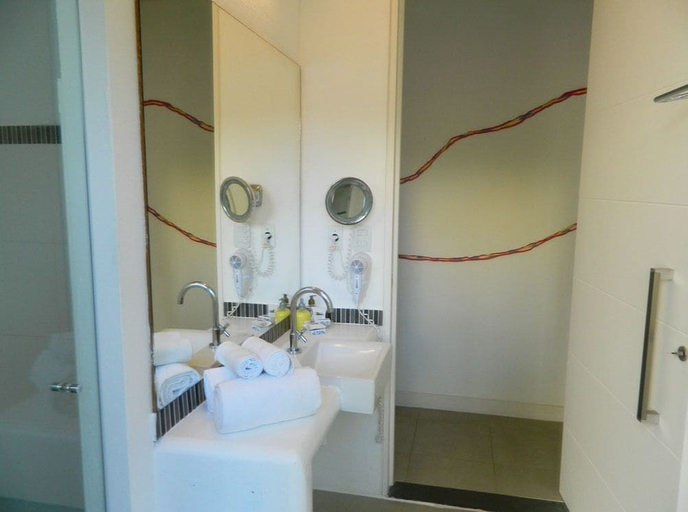 Bathroom 3, Pousada Villa dos Graffitis, Cairu