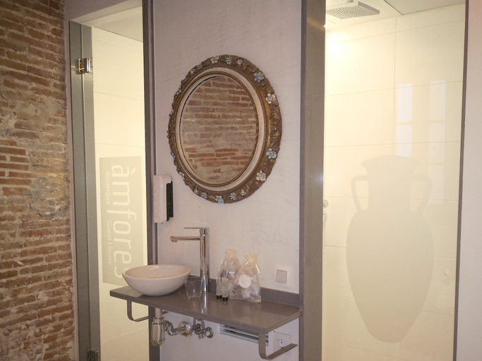 Bathroom 5, Amfores Boutique Guest House, Barcelona