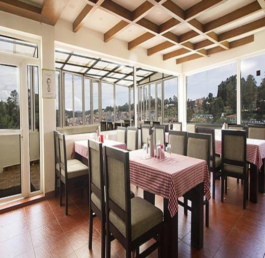 Food & Drinks 5, Fabhotel Sholas Residency I, The Nilgiris