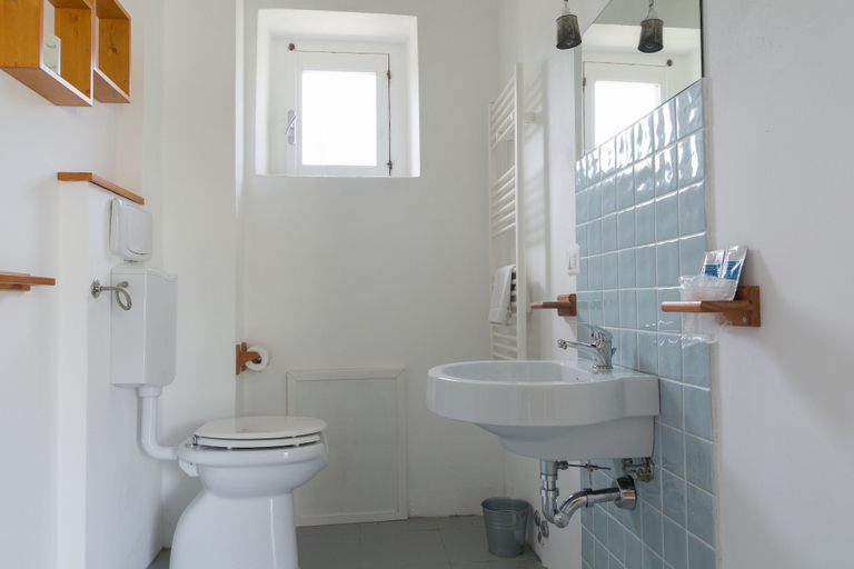 Bathroom 3, Agriturismo di Serragiumenta, Cosenza