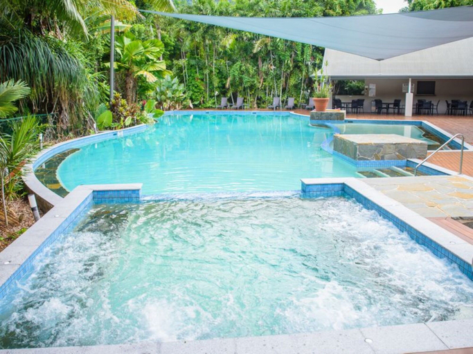 Sport & Beauty 3, Oasis 4 at Palm Cove, Cairns