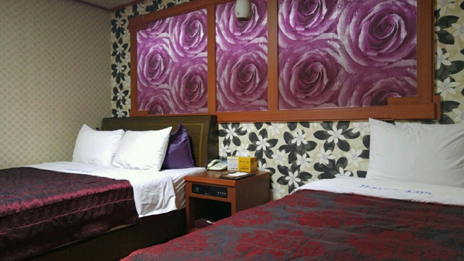 Bedroom 2, Loa Hotel, Nam