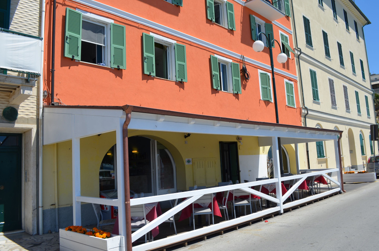 Exterior & Views 2, Hotel San Pietro, Genova