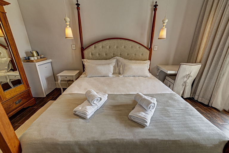 Bedroom 4, Lagoon Suites Boutique Hotel, Walvisbay Urban