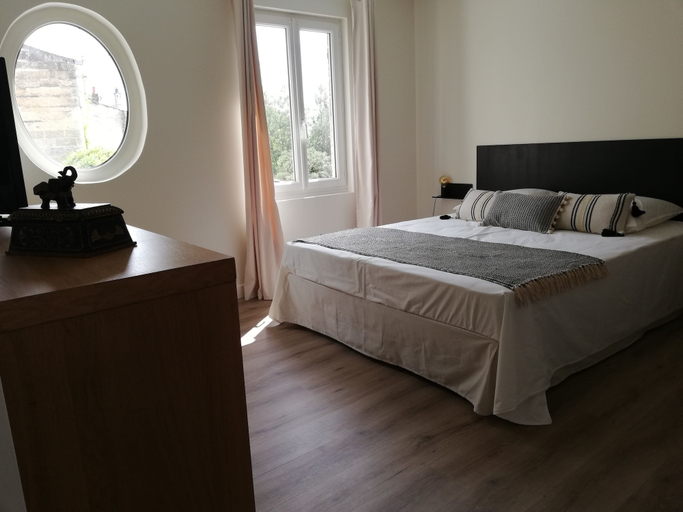 Bedroom 5, L'Angély, Deux-Sèvres