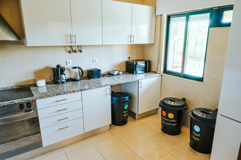 Others 4, Help Yourself Hostels - Restelo, Lisbon