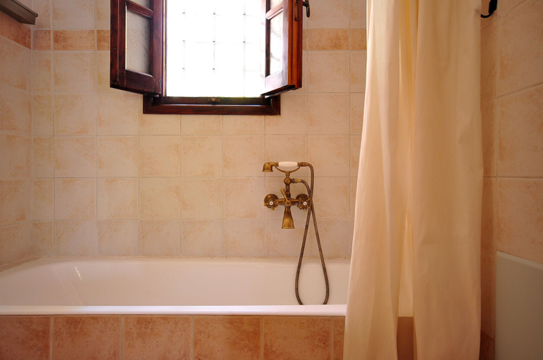 Bathroom 5, Elia Traditional Hotel & Spa, Crete