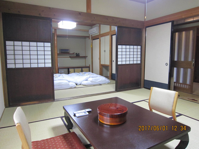 Bedroom 4, Ryokan Fujiya, Takayama