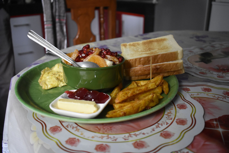 Food & Drinks 5, R&R Guest House, Gandaki