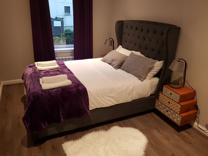 Bedroom 2, First St Johns Hill Apartment 3, Edinburgh