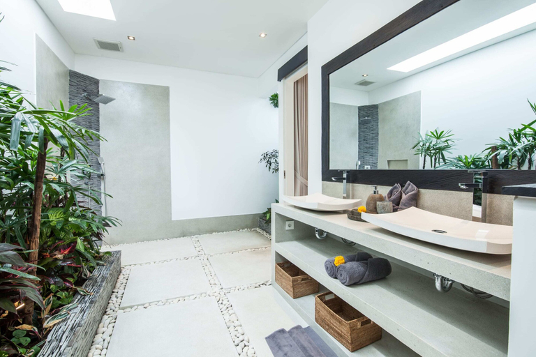 Bathroom 2, Villa Clemence, Badung