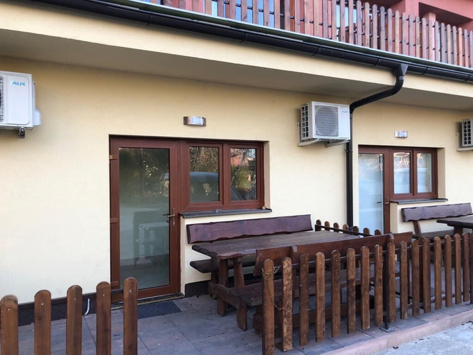Exterior & Views 2, Apartmanovy wellness garni hotel relax, Senec
