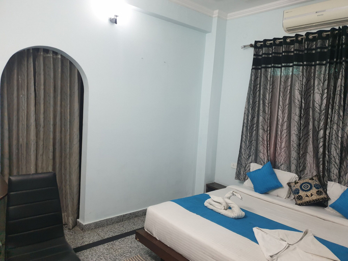 Bedroom 3, Hotel Rudraksh Inn, Garhwal