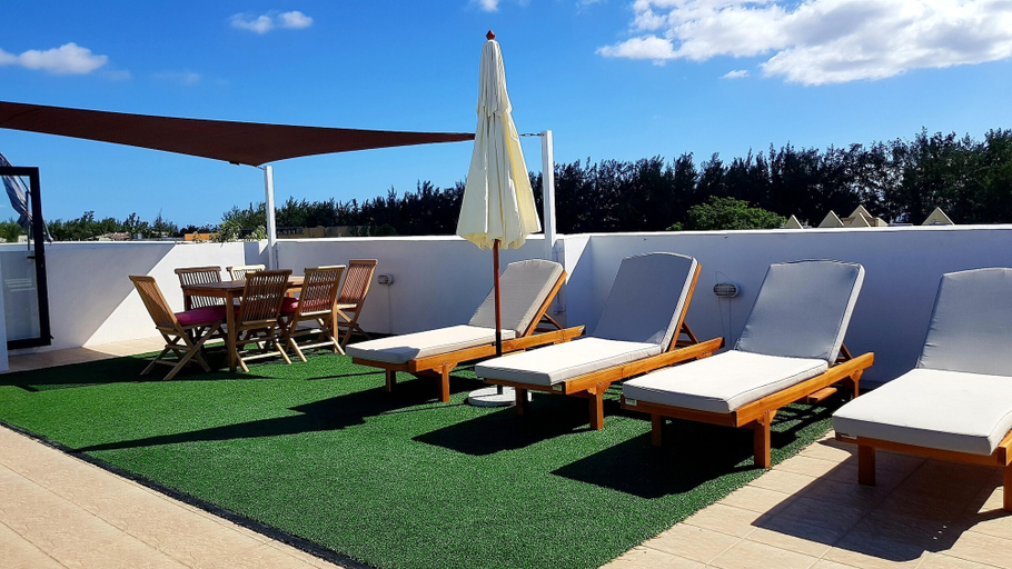 Others 5, Sugareef West Coast Luxury Penthouse, Black River