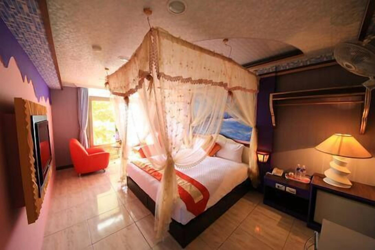 Bedroom 2, Golden Coast 36 - Sea View B&B, Pingtung