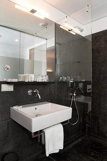 Bathroom 5, The Bank Hotel, Amsterdam