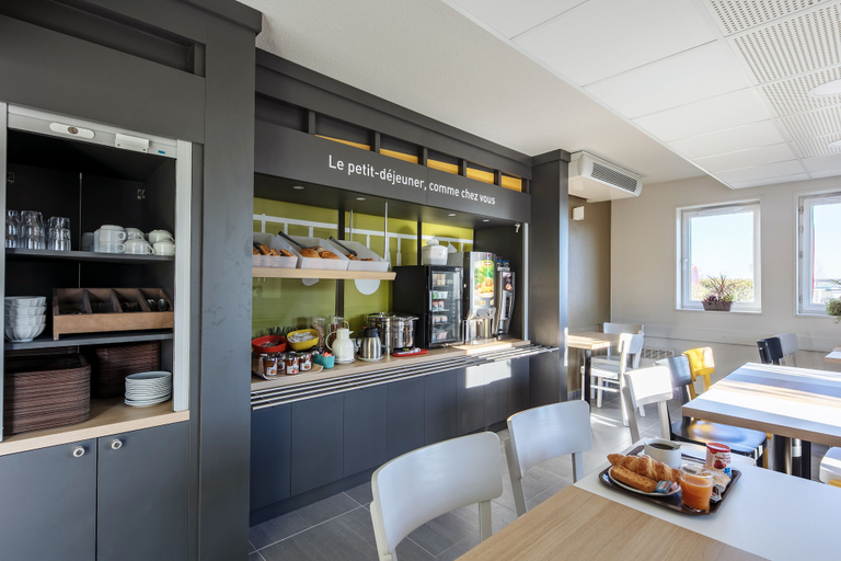 Food & Drinks 5, B&B HOTEL Poitiers 1 Futuroscope, Vienne