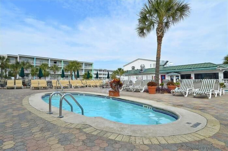 The Gardens at Beachside Colony, Chatham