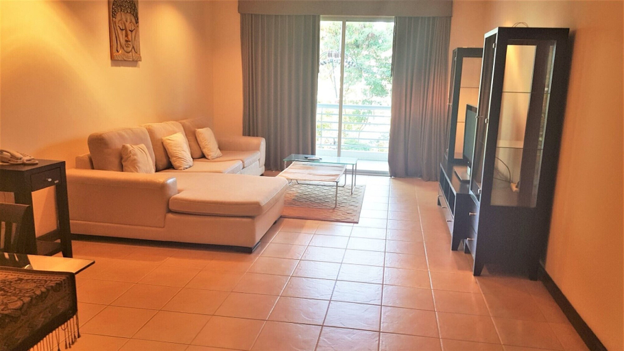 Others 1, Lovely 2-bed Apartment in Pratumnak With Pool View, Pattaya