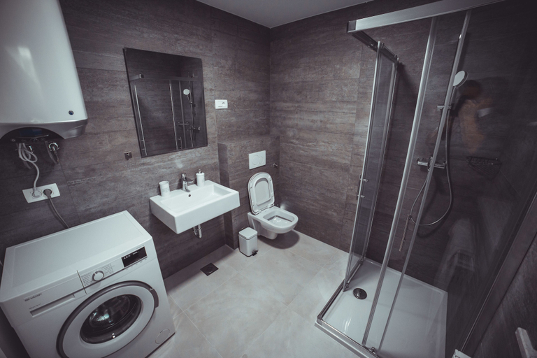 Bathroom 4, Apartments Vila Apolonia, Ljubljana