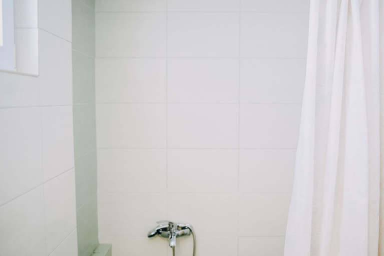 Bathroom, Best House Rooftop Apt Marina Zeas, Attica