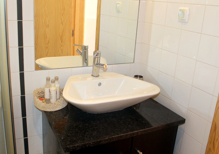 Bathroom 4, Bairro Alto / Chiado House, By TimeCooler, Lisbon