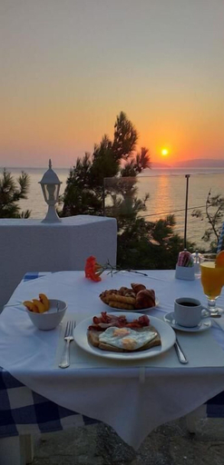 Food & Drinks 4, Karma Minoan, Crete