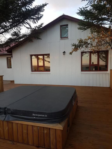Exterior & Views, Hellatún Guest House, Ásahreppur