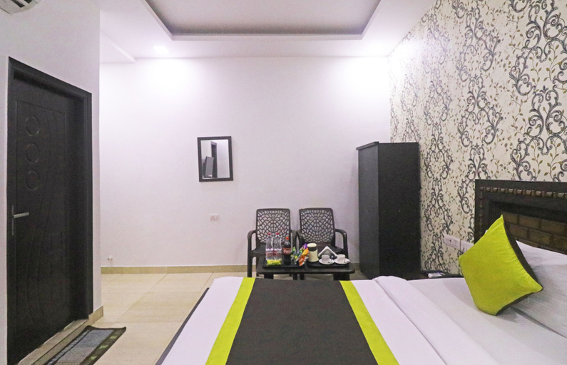 Bedroom 2, SRM Hotel Ashoka Palace, Delhi