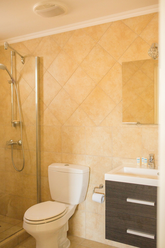 Bathroom 4, Gold Coast Luxurious and Stylish Condo