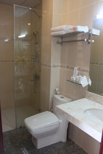 Bathroom 5, Song Anh hotel, District 1