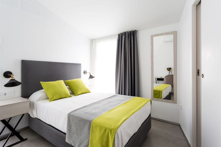 Bedroom 3, Hotel Boutique La Puerta de Palacio - Only Adults, Sevilla