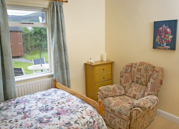 Bedroom 2, Garden Cottage