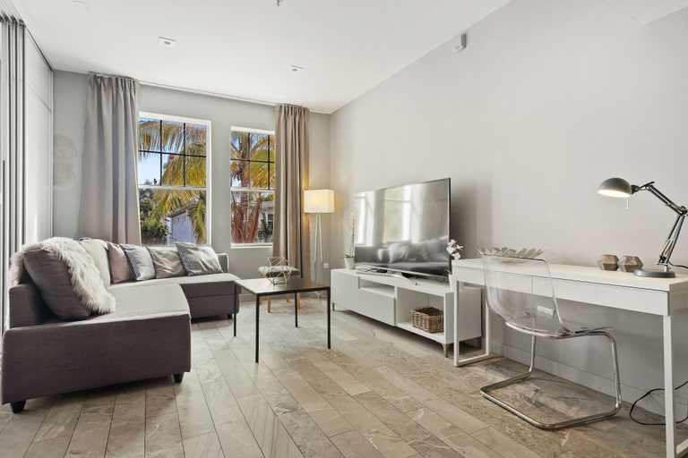 Others 3, SoFi Vacation Rentals, Miami-Dade