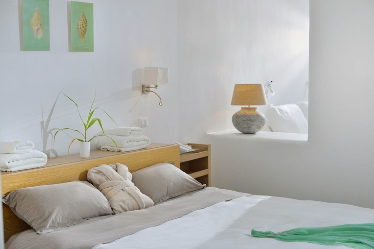Bedroom 3, Luxurious 7 Bedroom Villa in Fokos Beach, South Aegean