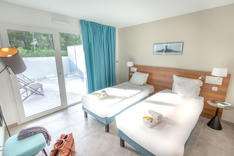 Bedroom 3, SOWELL HÔTELS La Plage, Var