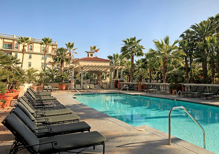 Sport & Beauty 5, LAs Premier Apartments, Los Angeles