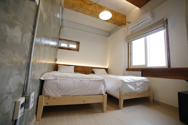Bedroom 4, Good Day Mate Hostel, Haeundae