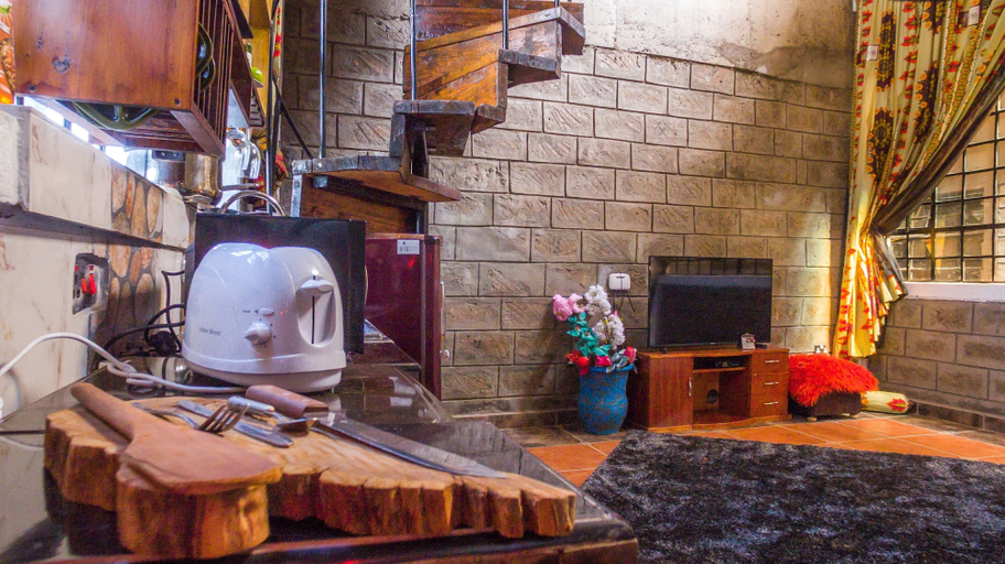Others 4, Runda Lofts, Westlands