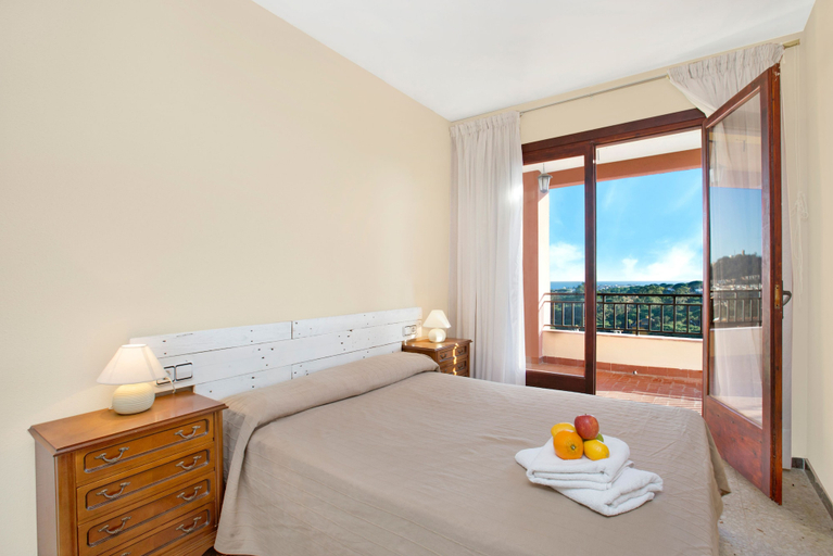 Bedroom 3, Villa Maer, Girona