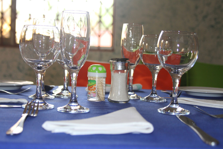 Food & Drinks 5, Ruby Kay Hotel, Tema