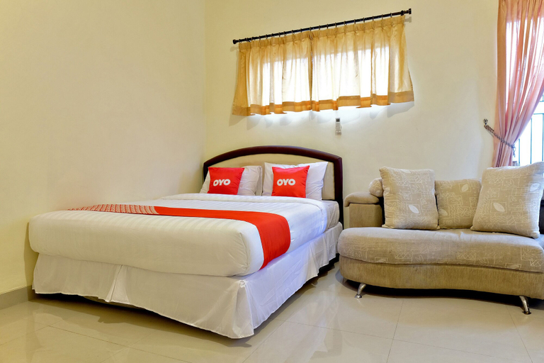 Bedroom 1, Hotel O Pondok Dian Syariah, Makassar