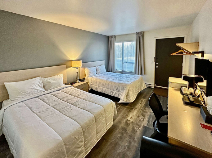 Bedroom 5, Econo Lodge, Portneuf