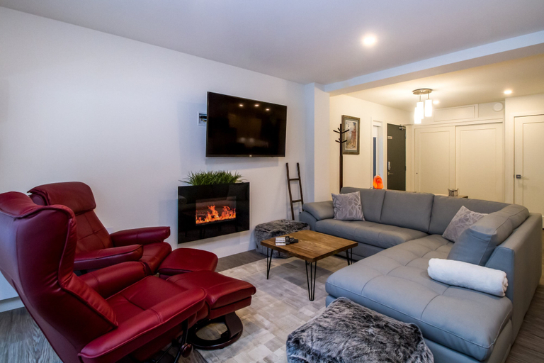 Others 5, Magog Condo by Revelstoke Vacations, Columbia-Shuswap