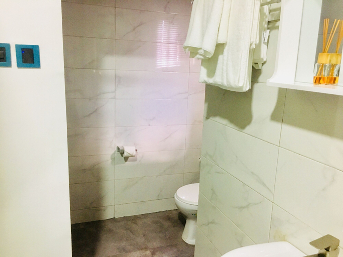 Bathroom 4, Modex Lekki, Eti-Osa