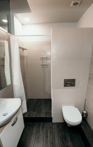 Bathroom 5, Apartservice Navigator, Northern