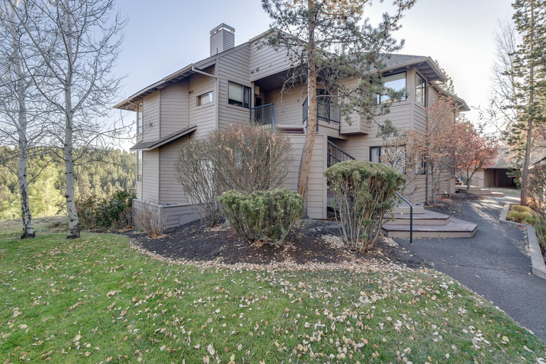 Exterior & Views 2, River Ridge at Mt Bachelor B, Deschutes