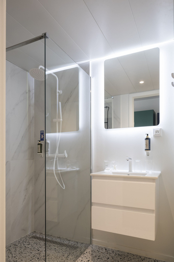 Bathroom 5, YUST Liège, Liège